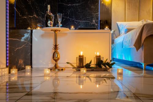 Un ou plusieurs lits dans un hébergement de l'établissement Stacja Galicja Rooms blisko Energylandia