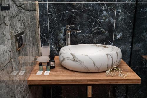 Salle de bains dans l'établissement Stacja Galicja Rooms blisko Energylandia