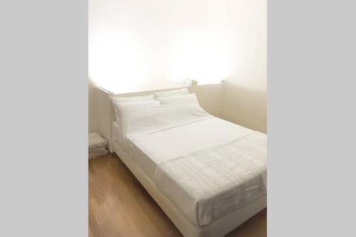 Легло или легла в стая в MODERN APARTMENT NEXT TO SUBWAY