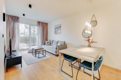 Posedenie v ubytovaní Apartament SAND SurfingBird Dźwirzyno