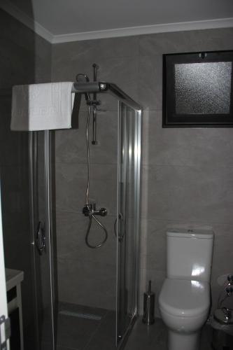 Ванная комната в Okman Homes