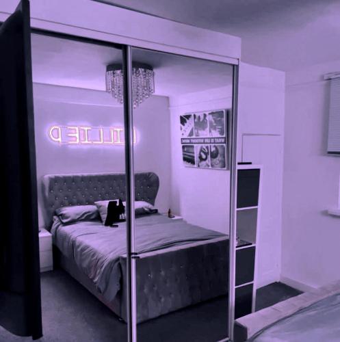 เตียงในห้องที่ New, spacious & immaculate Double room for rental in Colchester Town Centre!