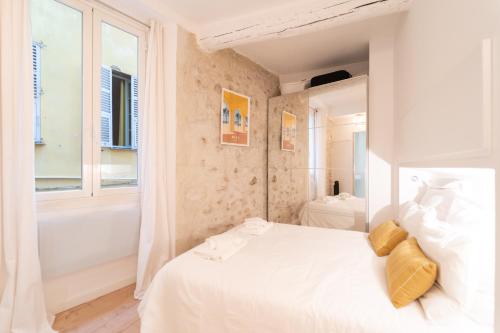 Old Town Nice Renovated 2BR Near Beaches & Cours Saleya
