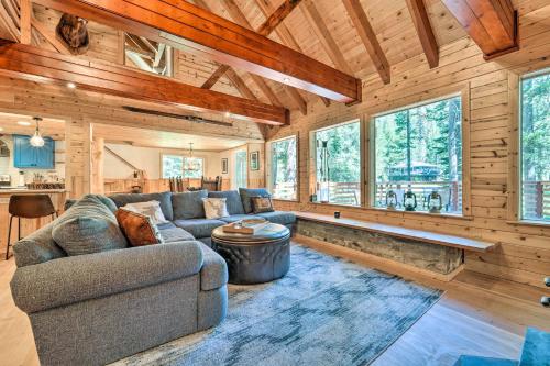 Waterfront Echo Lake Cabin with Deck, Mtn Views – Photos 4