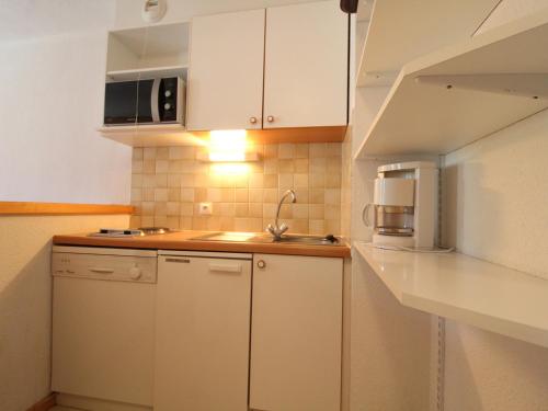 Photo de la galerie de l'établissement Appartement cosy 4 pers, Termignon, au pied des pistes, balcon, wifi - FR-1-508-185, à Termignon