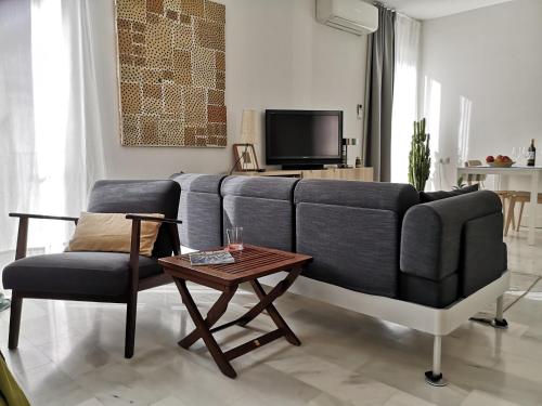 A seating area at White Loft Alameda