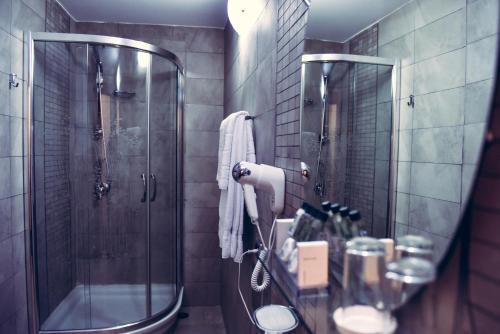 Koupelna v ubytování Hotel Airport Tirana