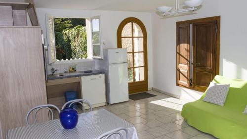 Dapur atau dapur kecil di CHEZ PIERRE