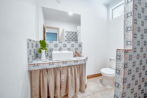 Ένα μπάνιο στο Villa Casa Azul & Arena Blanca Apartamentos
