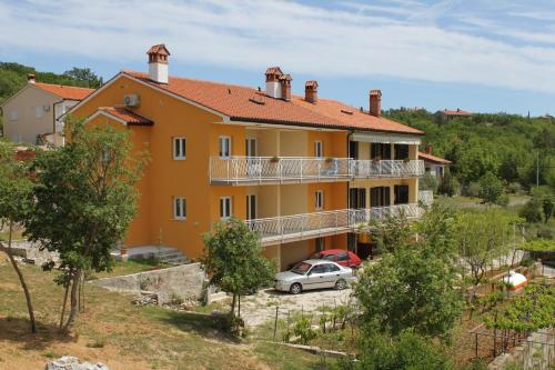 Fotografia z galérie ubytovania Apartments with a parking space Trget, Rasa - 7687 v destinácii Trget