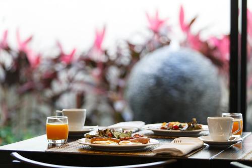 Mad på hotellet eller i nærheden