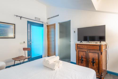 Televisyen dan/atau pusat hiburan di Hotel Albaicín