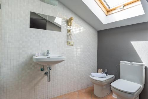 Bilik mandi di Hotel Albaicín