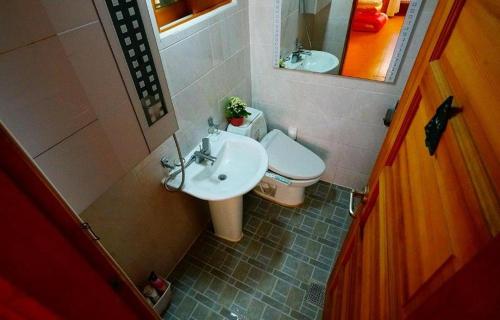 Koupelna v ubytování Full of Love Guesthouse