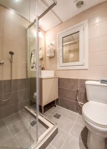 Byronico Acropolis Apartment by MPS
