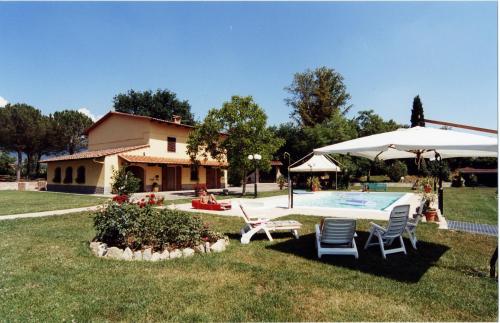 Πισίνα στο ή κοντά στο Colonica Poggio Renai