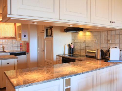 Apartment Le Bouquetin 1 by Interhome