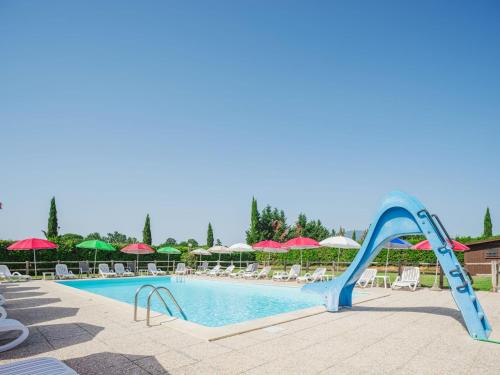 Πισίνα στο ή κοντά στο Apartment Ponziani-2 by Interhome