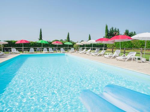 Πισίνα στο ή κοντά στο Apartment Ponziani-2 by Interhome
