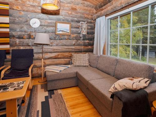 Et opholdsområde på Holiday Home Rukankuukkeli a5 by Interhome