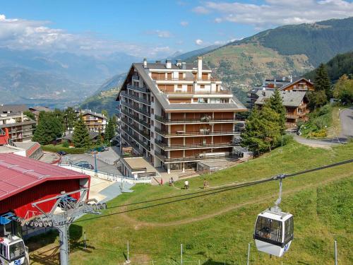 Apartment Olympic F8 by Interhome