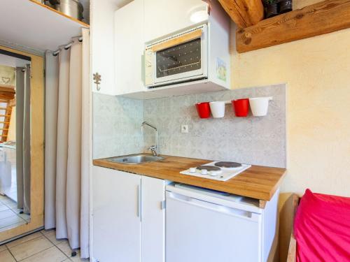 Studio Rond Point des Pistes - Val Claret-18 by Interhome