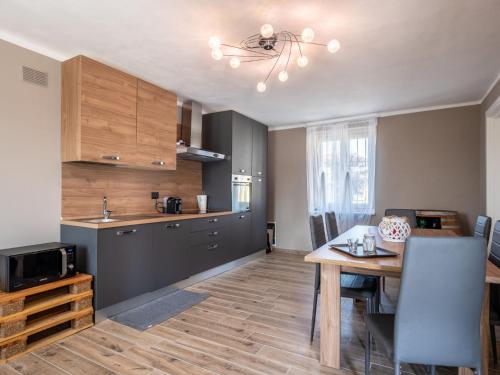 Η κουζίνα ή μικρή κουζίνα στο Holiday Home Tra Terra e Cielo by Interhome