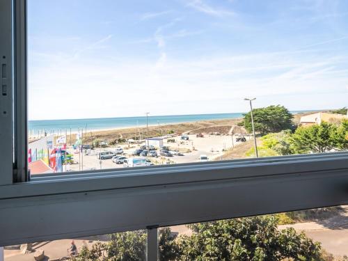 Photo de la galerie de l'établissement Apartment Belle Vue Mer by Interhome, à Les Bains