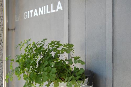 Apartamentos Los Jardines& Parking