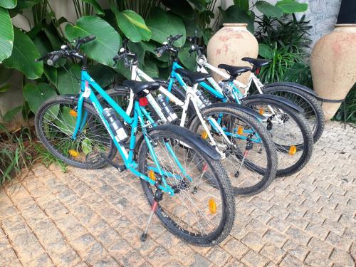 Jízda na kole v ubytování Flora Vythiri Resort Wayanad nebo okolí