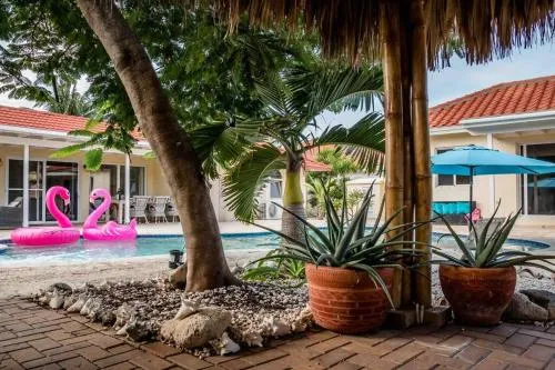 Luxurious Tropical Villa Prikichi with Pool & Apt. picture