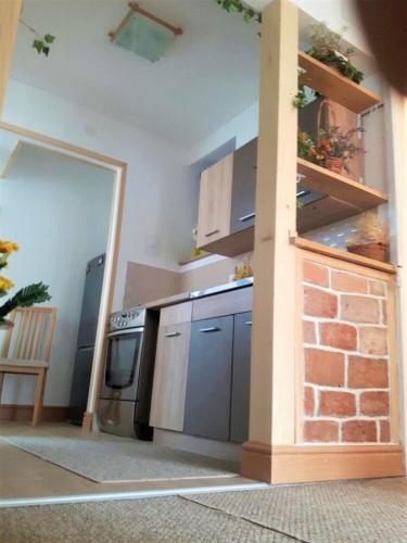 Una cocina o cocineta en Woody