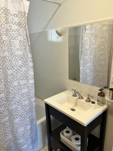 Koupelna v ubytování Hermoso departamento con vista al Canal Beagle