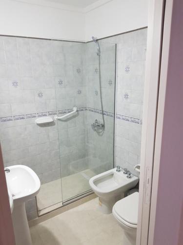 Ένα μπάνιο στο Departamentos El Colono PB 1
