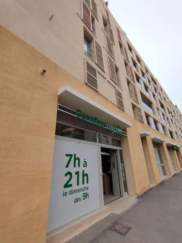 Le Fonction, meublé 4 étoiles, avec parking boxé et climatisation