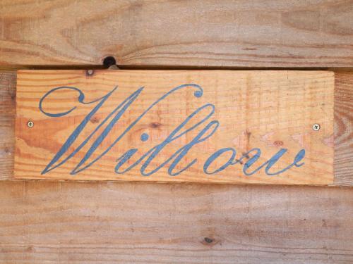 Willow – Photos 4