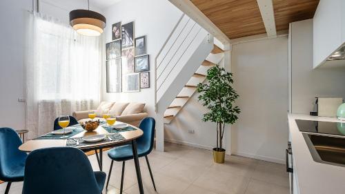 Gallery image of Classbnb - Due moderni appartamenti a 1km dall'Arco della Pace in Milan