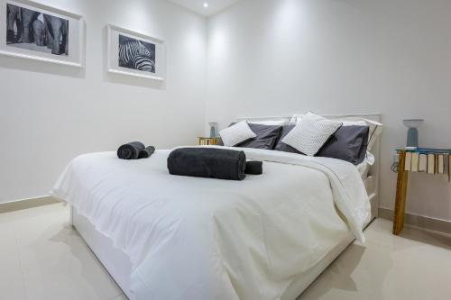  My Way -  Room  picture :   Tea/Coffee maker    Shower    TV                           