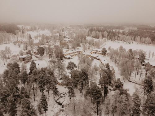 Stiftsgården Tallnäs om vinteren
