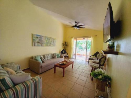 Posezení v ubytování Las Brisas, Juan Dolio, 3 bedrooms, 3 Pools, Jacuzzi, Beach, Golf,Polo