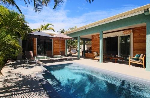 Kaz Vavang magnifique villa 4 ETOILES piscine chauffée