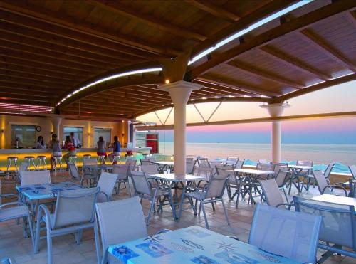 Gallery image of Eva Bay Hotel On The Beach - Adults Only in Adelianos Kampos