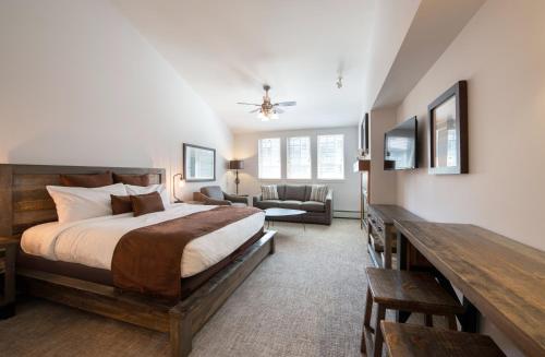 Ένα ή περισσότερα κρεβάτια σε δωμάτιο στο Premium Unit 3620 - Studio - Fraser Crossing Founders Pointe condo