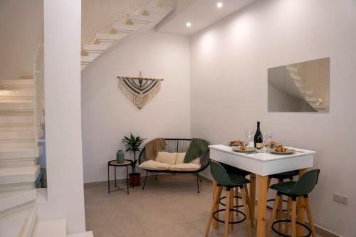 Posezení v ubytování The Olive 3 - Traditional Maltese Accommodation