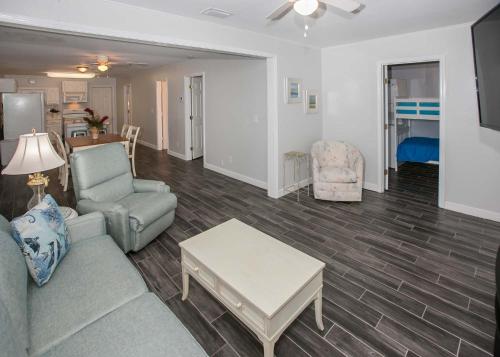 Breaking Even House – Photos 4