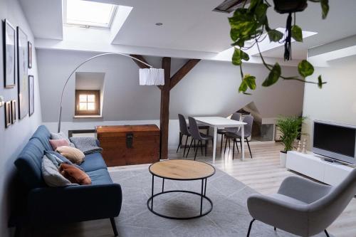 Apartament przy Targach Poznańskichにあるシーティングエリア