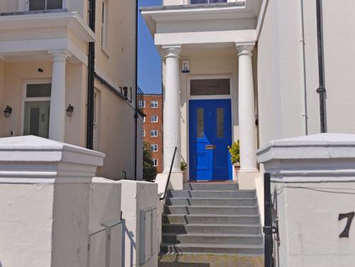 Kuvagallerian kuva majoituspaikasta Cavendish apartment - central and spacious, joka sijaitsee kohteessa Eastbourne
