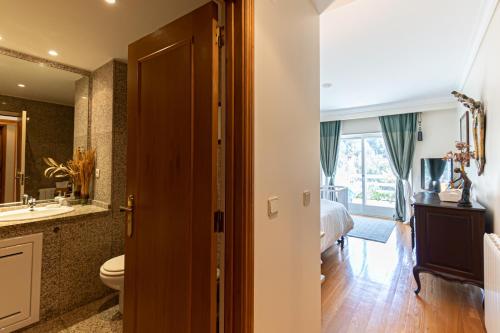 Koupelna v ubytování Exclusive Luxury4you – Beachfront Boutique Penthouse Apt!