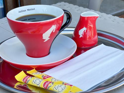 Kemudahan buat kopi dan teh di Dna Hotel Dalyan