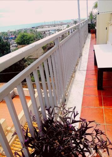 Un balcón o terraza en La Terrazza di Pollon